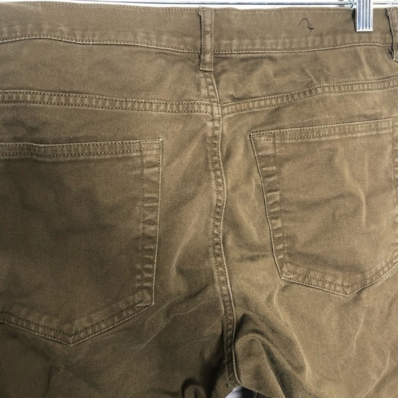 H&M slim fit brown shorts, size 31 - Picture 5 of 6